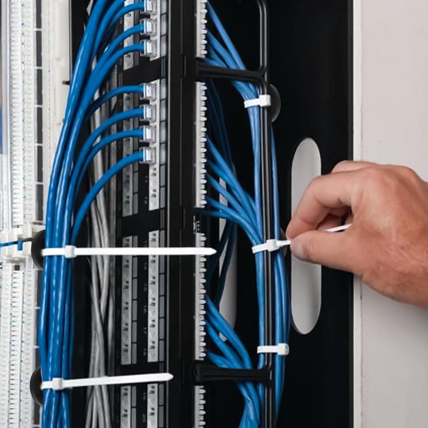 20Pcs Strong Magnetic Cable Zip Tie Base, Multipurpose Cable Ties Mount Wire Clips Management Base,Heavy Duty Wire Cable Holder for Electrical Cable Wire Organization (43mm Vertical Tension 8.5kg)