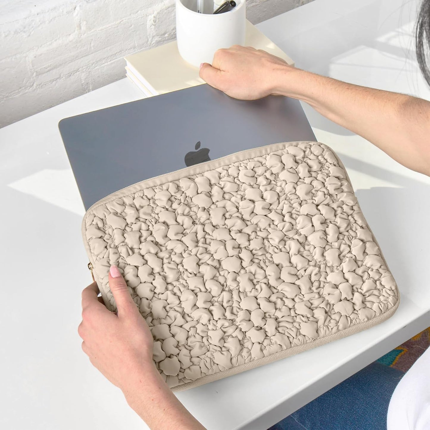 Vandel Puffy Laptop Sleeve Case, 13-14 inch Laptop Sleeve Bag Case 13.3 Inch, Compatible with Mac Air 13, MacBook Pro 13 in, MacBook 14 in, iPad Pro 12.9, HP Dell ASUS